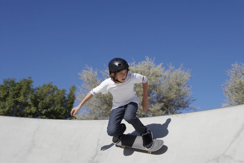 keep kids busy this summer, activities for summer, summer activities for kids, things for kids to do on summer vacation, free activity calendar, kids at skate park